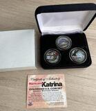 K15801 США Набор из 3-х монет Ураган Катрина, 3 х 1/4 доллара, сертификат, футляр, в идеале K15801 США Набор из 3-х монет Ураган Катрина, 3 х 1/4 доллара, сертификат, футляр, в идеале