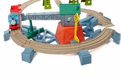 Fisher Price Игровой набор Томас и Замок из серии ТрекМастер (Y3418)