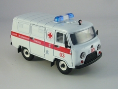UAZ-3741 Ambulance 1:43 Agat Mossar Tantal