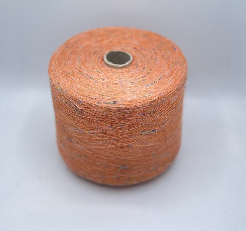 Fil-3 (пр.Италия),art-Emerald 2000м/100гр, 50% Вискоза 16% Лен 30% Полиакрил 4% Шелк , цвет- Абрикос,твид , арт.27845
