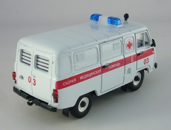 UAZ-3741 Ambulance 1:43 Agat Mossar Tantal