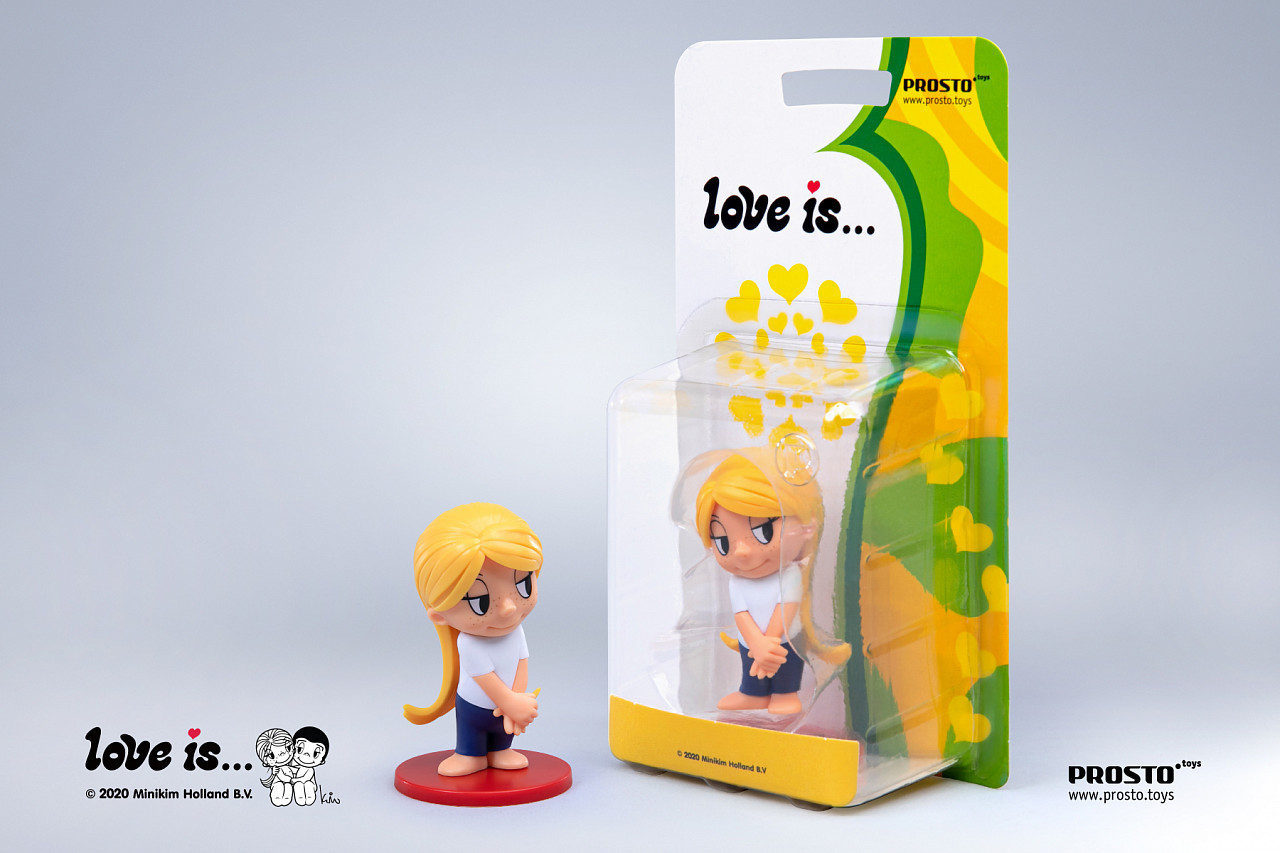 Love is ... фигурка