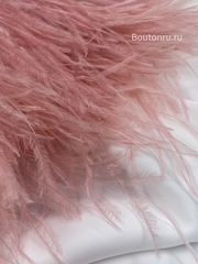 Перо пыльно-розовое