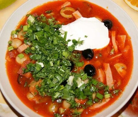 Суп солянка сборная мясная