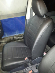 Чехлы на Nissan Tiida седан 2004–2014 г.в.