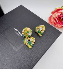 sergi-assimetrichnye-s-cvetnymi-vstavkami-new-collection-summer-2026-ysl