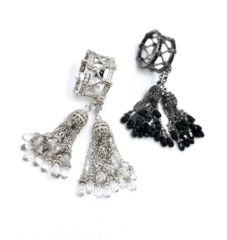 kolco-s-dvumya-kistochkami-tassel-iz-serebra-ot-yana-raskovalova