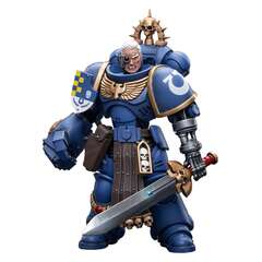 Фигурка Warhammer 40K Ultramarines Lieutenant with Power Fist