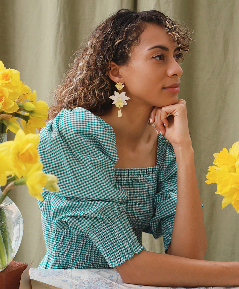 Серьги Daffodil Statement Earrings