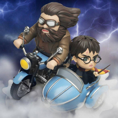 Фигурка Harry Potter Hagrid and Harry D-Stage