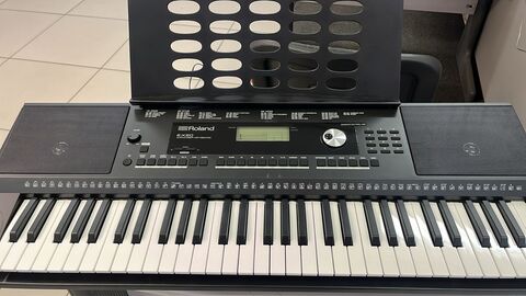 Синтезатор Roland E-X20