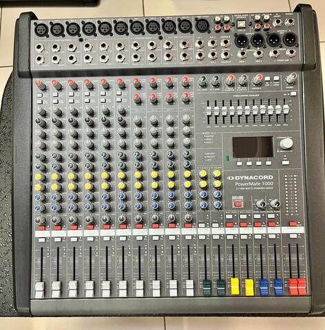 Dynacord POWERMATE 1000-3 микшерный пульт со встроенным усилителем, 6 Mic/LIne + 4 Stereo, FX-процессор, 2 x 1000 Вт @ 4 Ом