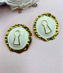 Серьги style SCHIAPARELLI круглые счерной/белой эмалью