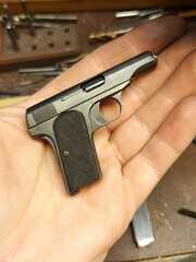 Miniature Browning 1910