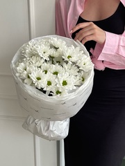 Моно букет из хризантемы