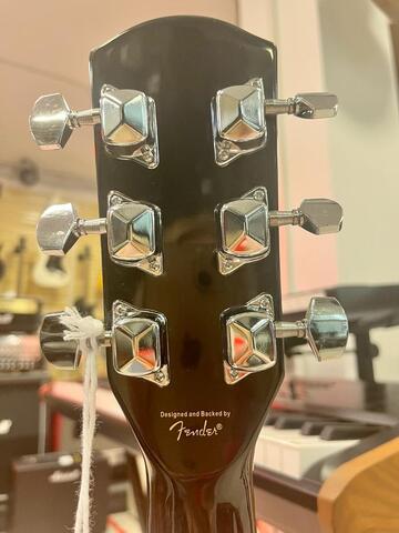 FENDER Squier SA-105CE Dreadnought Black W/Fishman Preamp электроакустическая гитара