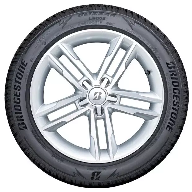 Шина Bridgestone Blizzak LM005 109V XL R18 255/55 зимняя