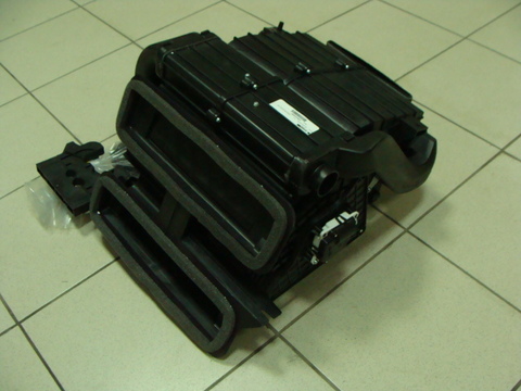 отопитель 3163-12 с кондиционером/без трубок (Sanden)  3163-00-8101012-4