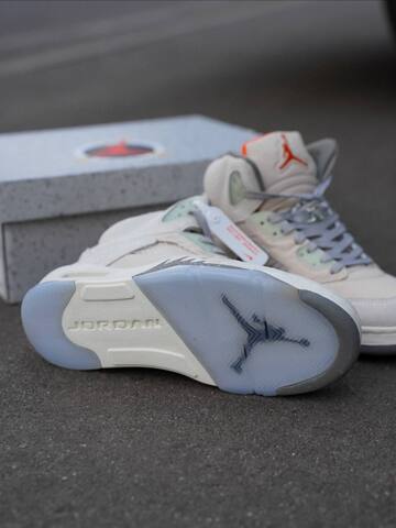 Nike Air Jordan 5 Retro