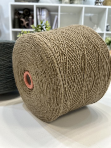 Як 70% с мериносом 30% YAK BABY BROWN 70 550м кэмел холодный