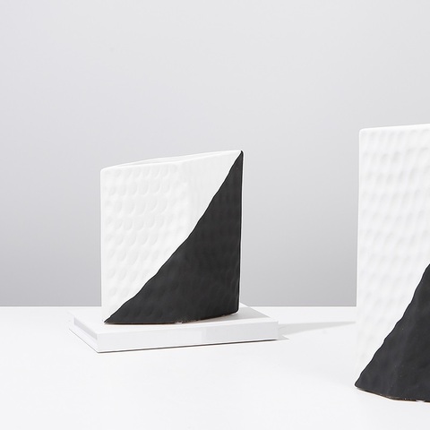 Ваза Black and White Vase B