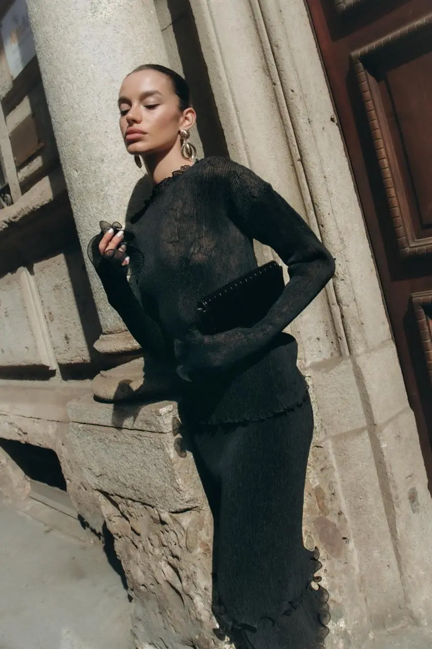 Топ с воланом Simona Black