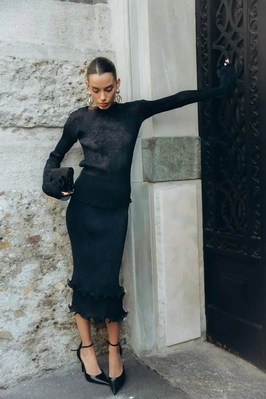 Топ с воланом Simona Black