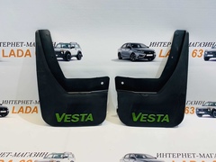 Комплект задних брызговиков Vesta с цветным логотипом