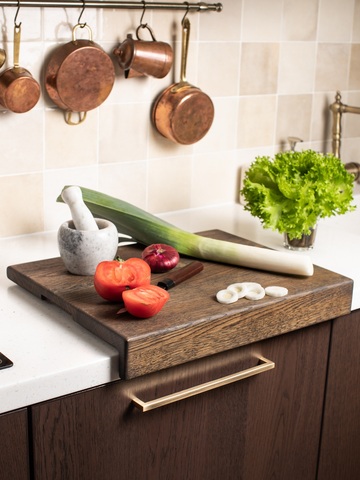 Half-Moon Cutting Board Half-Moon Cutting Board