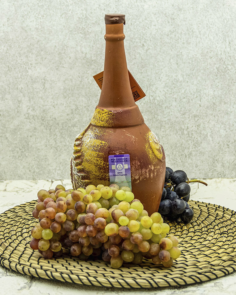 Вино Maran Winery Нораванк Красное сухое в Кувшине 2017 г.у. 14% 1,2 л, Армения