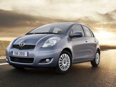 Чехлы на Toyota Yaris хетчбек 2005–2011 г.в.