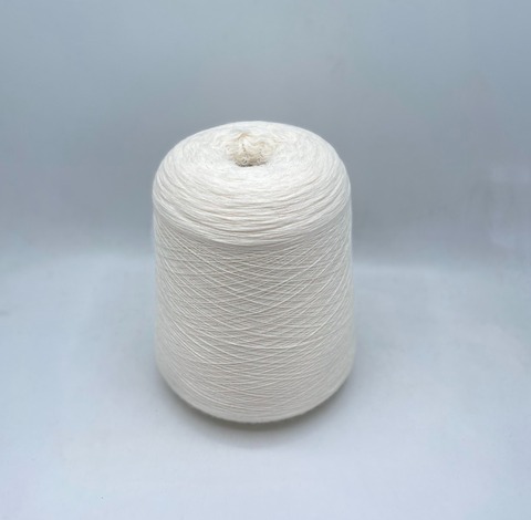 Sudwollegroup (пр.Италия),art-Victoria 2/30 1500м/100гр.100%Меринос ,цвет-Молочный,арт-30210