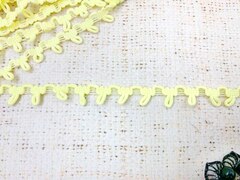Тесьма с эластичными петлями, 8х10 м, ш. 1,5 см, светло-жёлтый