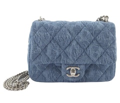Джинсовая мини-сумка Chanel Camellia