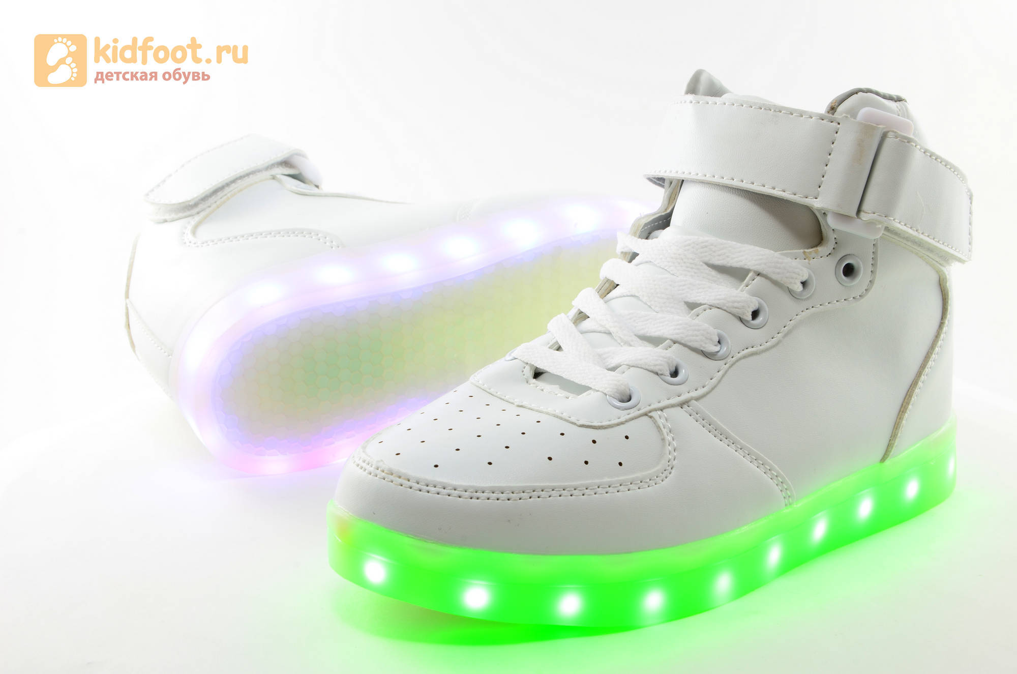 Светящиеся высокие кроссовки с USB зарядкой Fashion (Фэшн) на шнурках и липучках, цвет белый, светится вся подошва