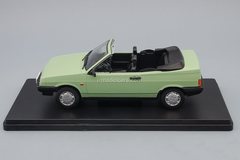 VAZ-2108 Natasha cabriolet light green 1:24 Legendary Soviet cars Hachette #63