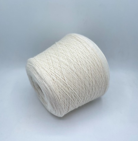 LagoPolane(пр.Италия),art-Oslo 370м/100гр, 100%Меринос, цвет-Молочный,арт-29764