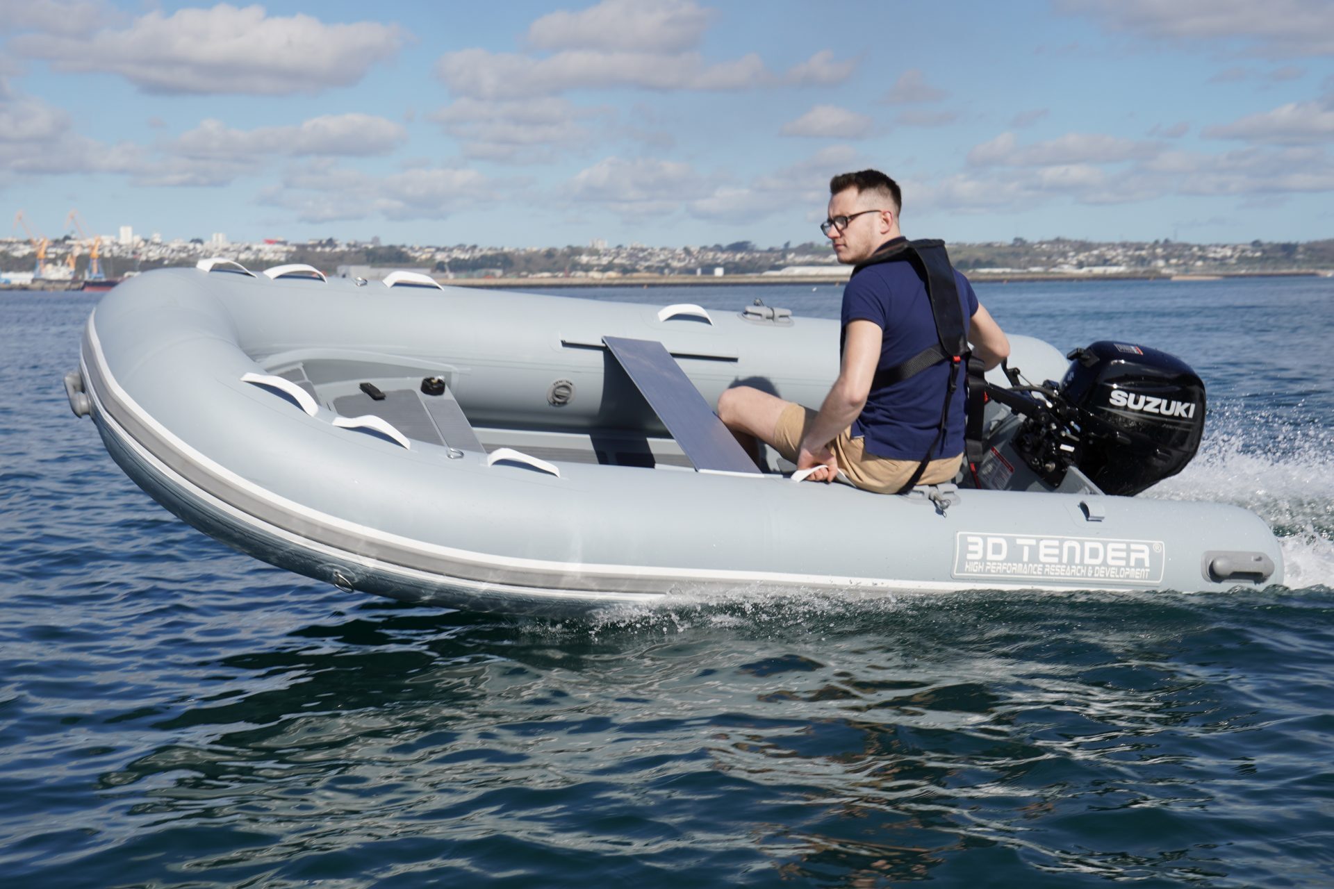 Ultimate 340 TENDER