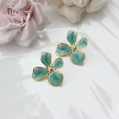 Серьги пусеты Цветы с эмалью, голубой, 30*27 мм, сталь, позолота, СГ028