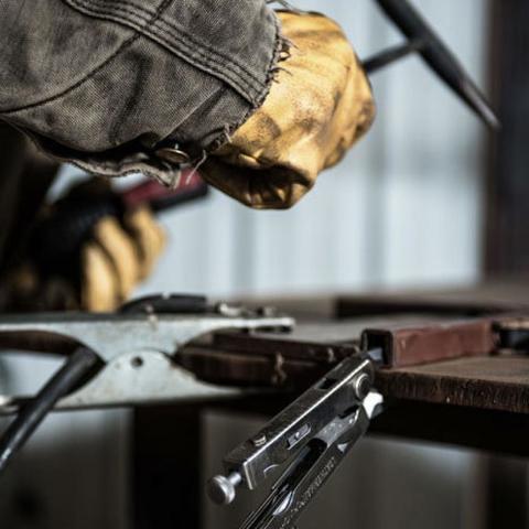 Мультитул Leatherman Crunch, 15 функций, кожаный чехол (68010181N) - Multitool-Leatherman.Ru