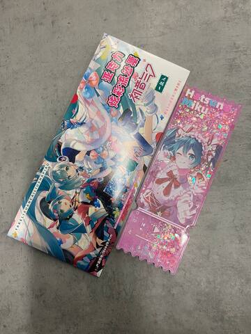 Случайный акриловый билет Hatsune Miku
