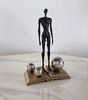 Статуэтка Reading Man T7041 — фото 5