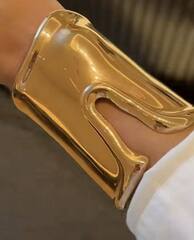 46023-braslet-manzheta-shirokij-bone-s-ehffektom-ravnogo-metala-style-by-tiffany