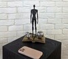 Статуэтка Reading Man T7041 — фото 7