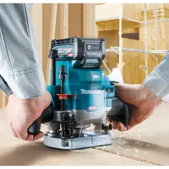 Аккумуляторный погружной фрезер Makita RP001GZ