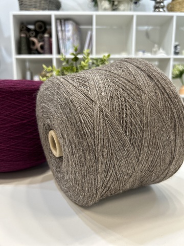Як 50% с мериносом 50% YAK BABY BROWN 550 орех меланж