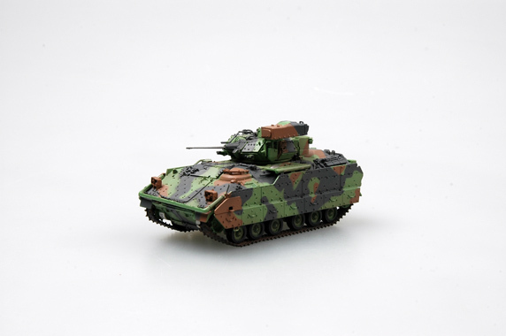 Модель БМП Армия США M2 & M2A2 Bradley масштаб 1:72
