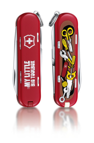 Нож-брелок Victorinox Classic LE 2014, 58 mm My little big toolbox (0.6223.L1404)