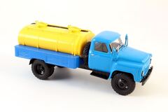 GAZ-53 milk tanker ACPT-3.3 (53) AutoHistory 1:43