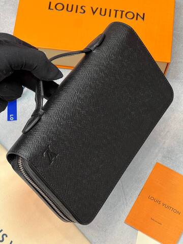 Портмоне Louis Vuitton Zippy XL Taiga Black